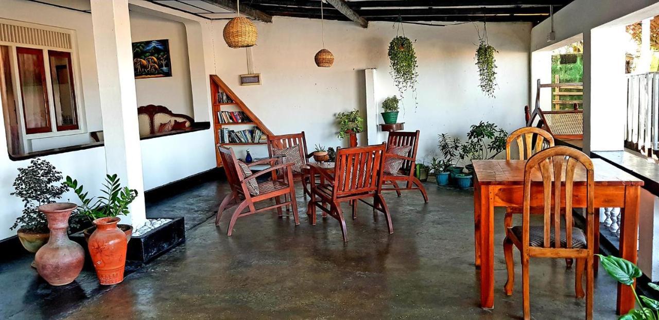 Sea Shine Guest House Hikkaduwa Exterior foto